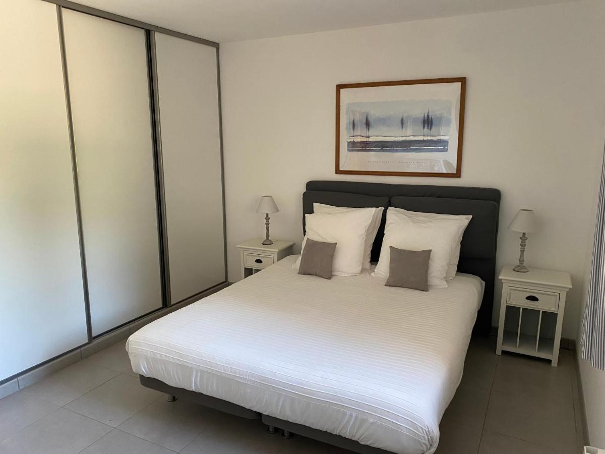 Appartement Et Studio Les Glycines Clara Экстерьер фото
